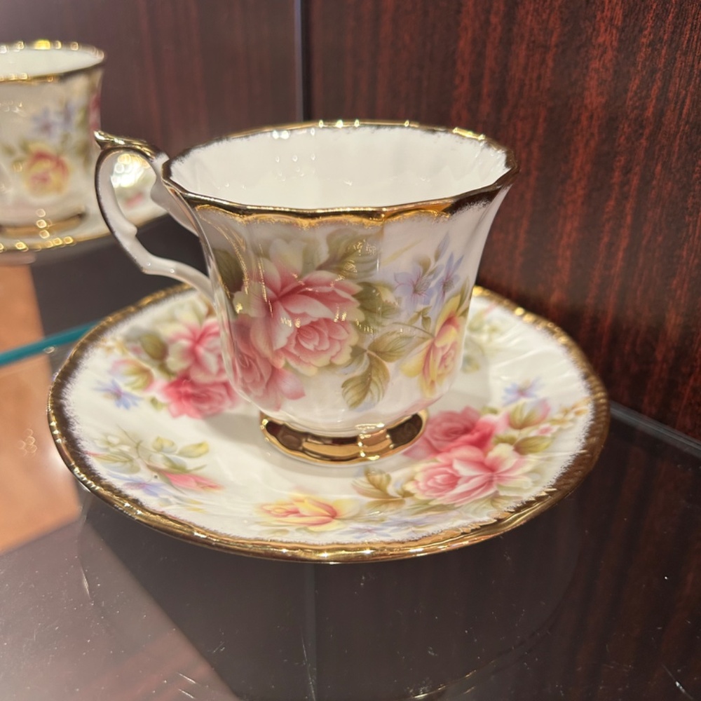 Queen's Staffordshire English Fine Bone China A Crownford Product Cup & Saucer - Picture 4 of 8